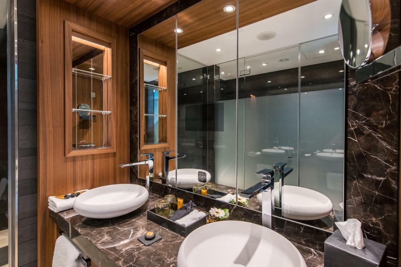 Faehrhaus Koblenz Hotel Ngoại thất bức ảnh Bathroom