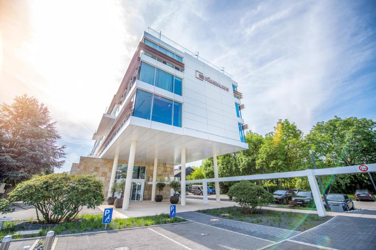 Faehrhaus Koblenz Hotel Ngoại thất bức ảnh The University of Luxembourg's main building